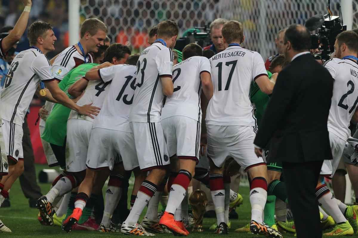 Com gol de Mario Gtze, Alemanha conquistou seu quarto ttulo mundial; veja fotos da festa germnica e da decepo argentina no Maracan