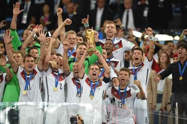Com gol de Mario Gtze, Alemanha conquistou seu quarto ttulo mundial; veja fotos da festa germnica e da decepo argentina no Maracan