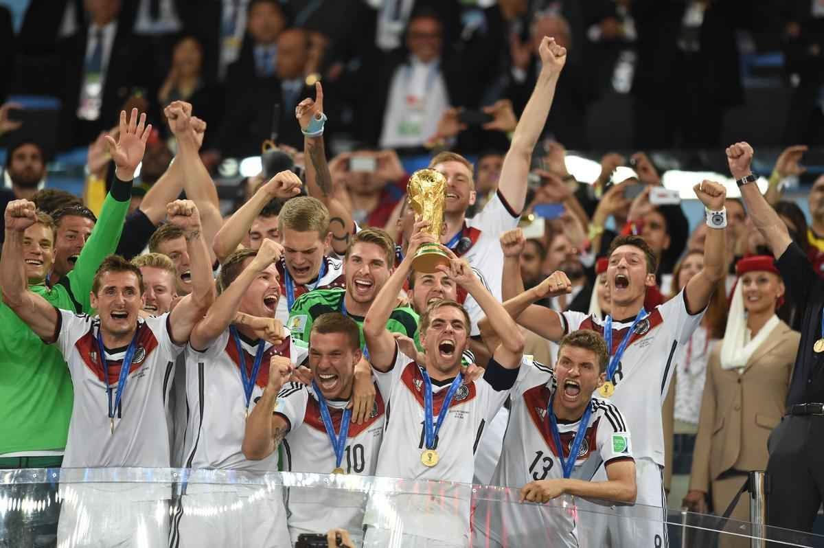 Com gol de Mario Gtze, Alemanha conquistou seu quarto ttulo mundial; veja fotos da festa germnica e da decepo argentina no Maracan