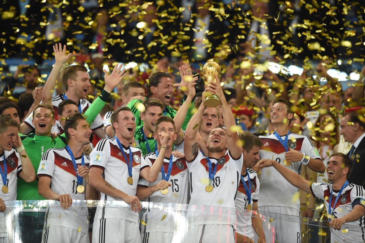 Com gol de Mario Gtze, Alemanha conquistou seu quarto ttulo mundial; veja fotos da festa germnica e da decepo argentina no Maracan