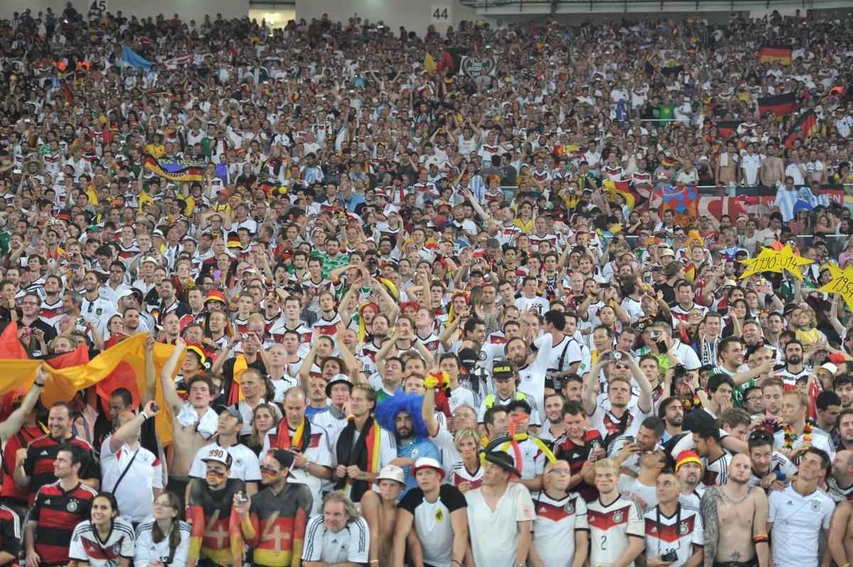 Com gol de Mario Gtze, Alemanha conquistou seu quarto ttulo mundial; veja fotos da festa germnica e da decepo argentina no Maracan