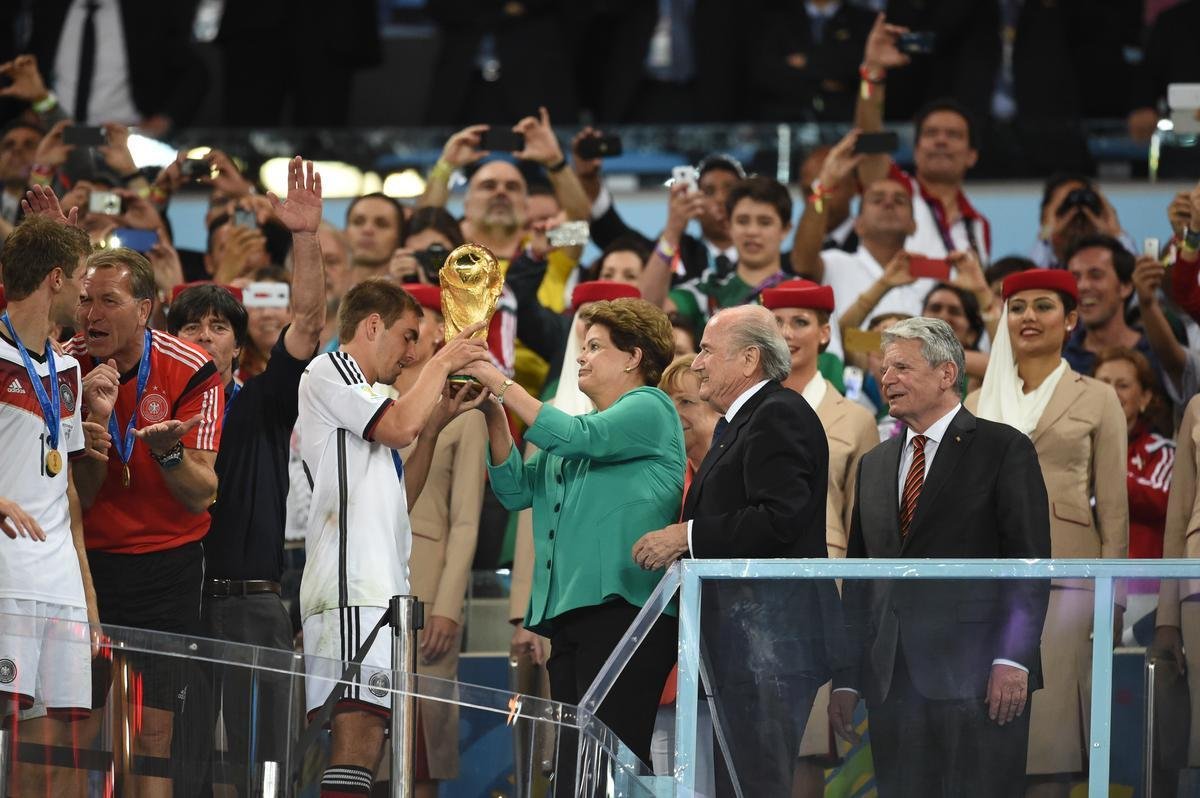 Com gol de Mario Gtze, Alemanha conquistou seu quarto ttulo mundial; veja fotos da festa germnica e da decepo argentina no Maracan