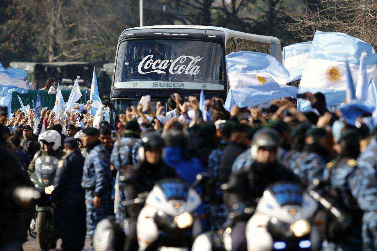 Argentina perdeu o Mundial para a Alemanha, mas foi abraada pelos torcedores