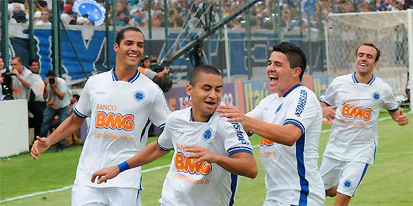 BOLA EM JOGO: Cruzeiro x Athletico : r/Cruzeiro