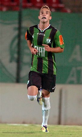 Alexandre Guzanshe/EM/D.A Press
