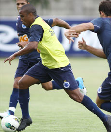 Rodrigo Clemente EM DA Press