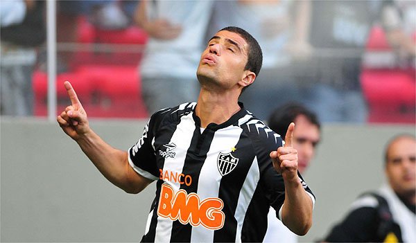 Alexandre Guzanshe/EM/D.A Press