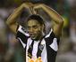 Ronaldinho Gacho sela vitria do Galo e dedica gol a J e s 