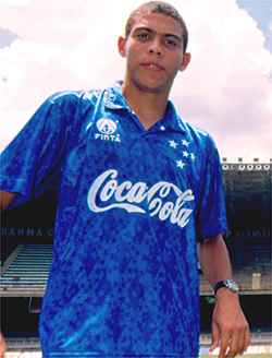 Ronaldo estreou em 25 de maio de 1993 (Washington Alves/EM/D.A Press)