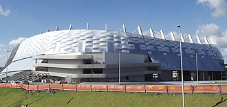 Fachada futurista da Arena Pernambuco  (AFP PHOTO / Yasuyoshi CHIBA)