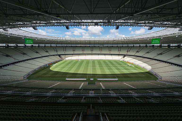 Galeria de fotos completa da Arena Castelo, de Fortaleza, palco de trs jogos da Copa das Confederaes (AFP PHOTO Yasuyoshi CHIBA)