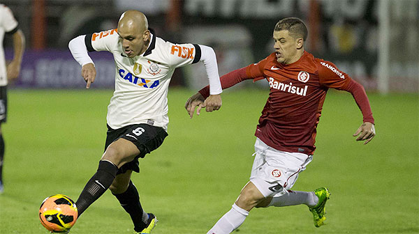 Corinthians chega a seis empates seguidos contra Internacional
