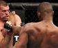 Relembre em fotos a vitria por nocaute de Jon Jones sobre Maurcio Shogun