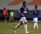 Autor de gol �pico de tr�s do meio-campo, Ricardo Goulart diz que 