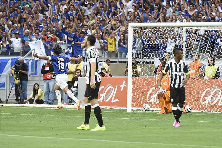 Coritiba domina o clássico e encerra jejum de oito jogos sem vitórias