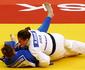 Mayra Aguiar derrota francesa e  campe mundial de jud na categoria meio-pesados