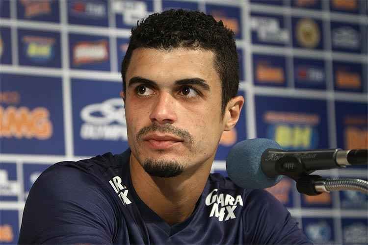 Egídio revela surpresa da festa do tetra: carro de bombeiros desfilará com os jogadores