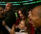 Vdeo: aps vitria, Conor McGregor pula grade do octgono e parte para cima de Jos Aldo 