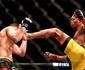 Em retorno ao UFC, Anderson Silva conectou 17 chutes com perna esquerda fraturada em 2013