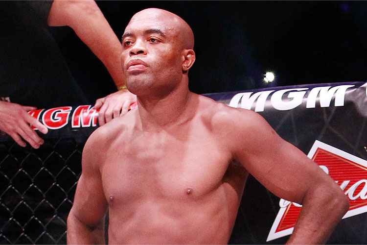 Mais próximo dos 50 anos, Anderson Silva planeja última luta no MMA -  Superesportes