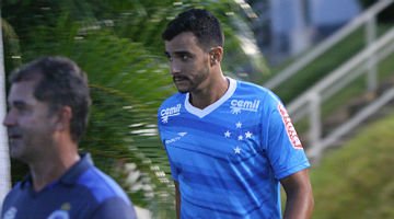 Mais dois chegam. Cadê o armador?