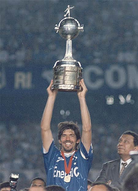 Mais de um time de campeões na disputa