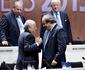 Joseph Blatter resiste a escndalo e  reeleito aps desistncia de prncipe jordaniano
