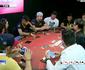 Em recuperao e de contrato novo, Baptista participa de torneio de poker com Neymar