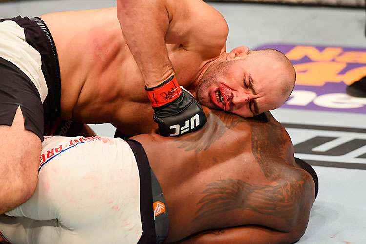 Brasil sem campeão no UFC irrita Glover Teixeira: 'Focam muito no