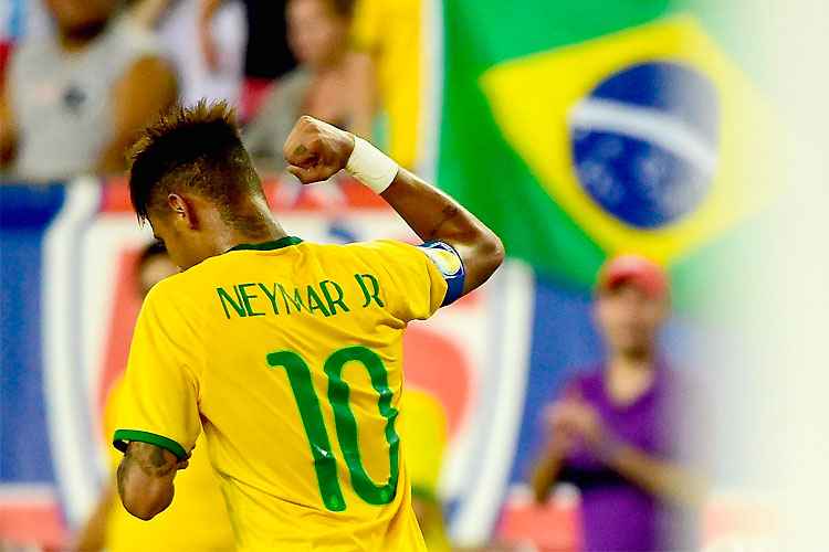 Com um a mais, Brasil vence na reestreia de Dunga com golaço de Neymar -  Superesportes