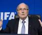 Sob forte presso dos patrocinadores, Joseph Blatter afirma deixar Fifa apenas em 2016