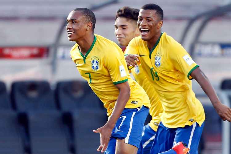 Brasil bate Inglaterra e vai às oitavas do Mundial Sub 17 de