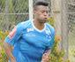 Jlio Baptista volta a ser relacionado pelo Cruzeiro e viaja com grupo para Florianpolis 