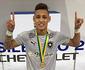 Botafogo aguarda confeco de contrato para confirmar Neilton; Cruzeiro segue cauteloso