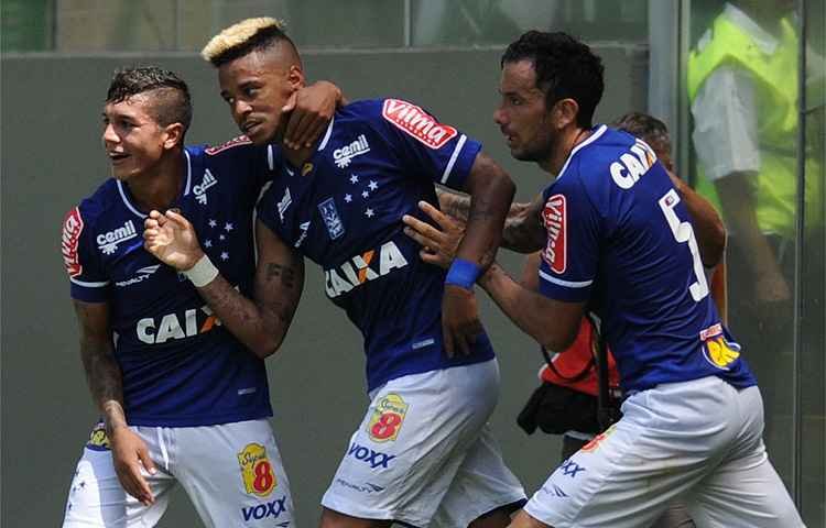 A um ponto de confirmar liderança, Cruzeiro poderá quebrar maldição do Mineiro pela 4ª vez