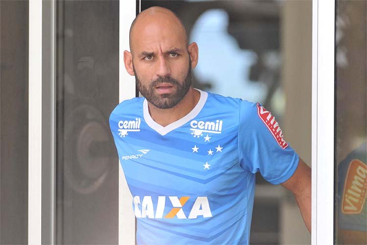 Em último ano de contrato, Bruno Rodrigo aguarda por Cruzeiro, mas diz não ter pressa