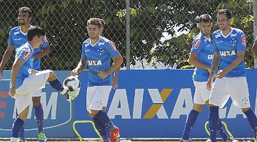 Com lateral poupado de treino, Cruzeiro mantém rotina de suspense para clássico contra o América