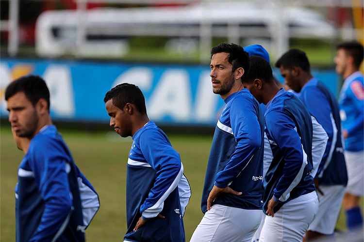Diante do Coritiba, Cruzeiro prepara terreno para Paulo Bento e mira boa estreia no Brasileiro