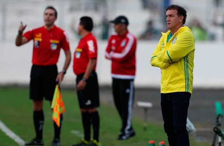 Rodada com mais técnicos expulsos de campo do que jogadores indica rigor no Brasileirão