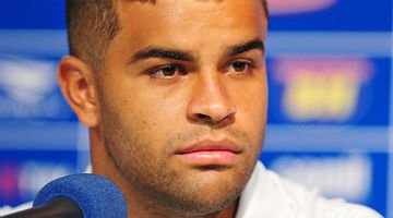 Alisson cita gosto especial em clássico e diz que jovens também têm culpa por fase do Cruzeiro