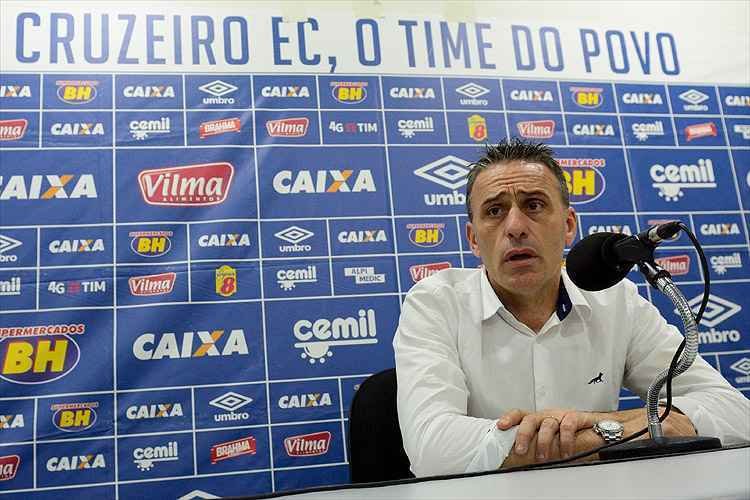 Bento avalia que Cruzeiro tem bom padrão, mas se queixa de falta de eficácia e contundência
