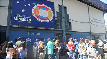 Cruzeiro x Grêmio: começa venda de ingressos nas bilheterias para jogo de sábado, no Mineirão