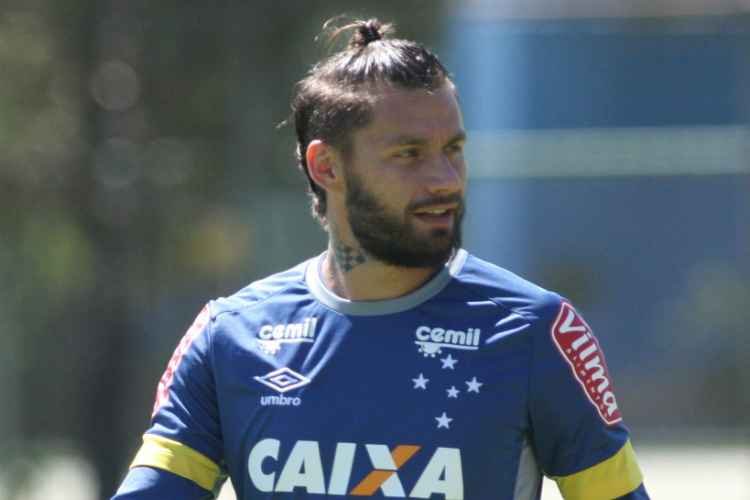 Obrigação de vencer: Cruzeiro mira a vitória como único resultado possível diante do Grêmio