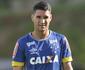 Bem fisicamente, meia Thiago Neves aguarda resoluo de 'parte legal' no Cruzeiro