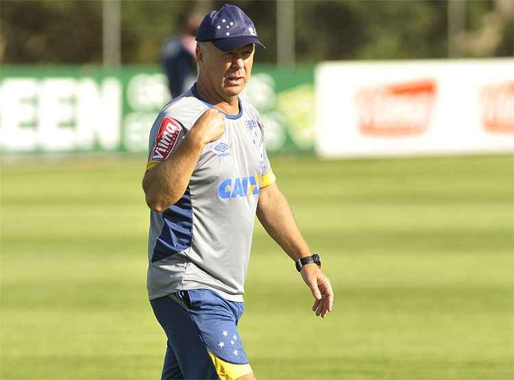 Com equipe titular, Cruzeiro visita Tupi e tenta ampliar boa sequência no Mineiro