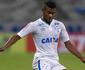 Poucos avanos, jogada arriscada e puxo de orelha: a estreia de Lennon pelo Cruzeiro