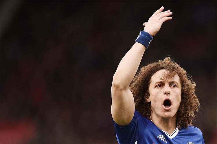 David Luiz deixa o Chelsea mais perto do título inglês, Esportes