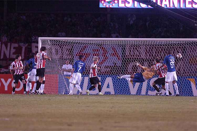 Enzo Fernández revela que Mineirão foi o estádio mais difícil em que jogou  - Superesportes