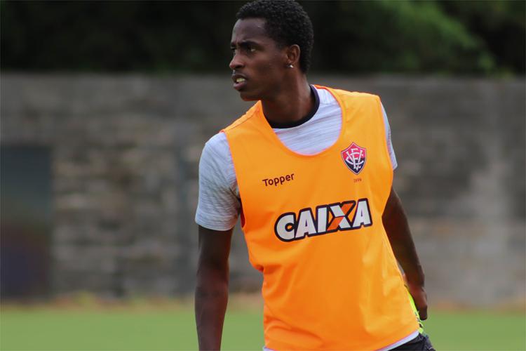 São Paulo anuncia contratação do quinto reforço, o zagueiro Alan Franco -  Superesportes