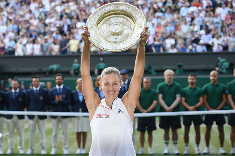 Em conclusão de jogo paralisado, Djokovic bate Nadal e vai à final de  Wimbledon